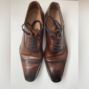 Dress shoes